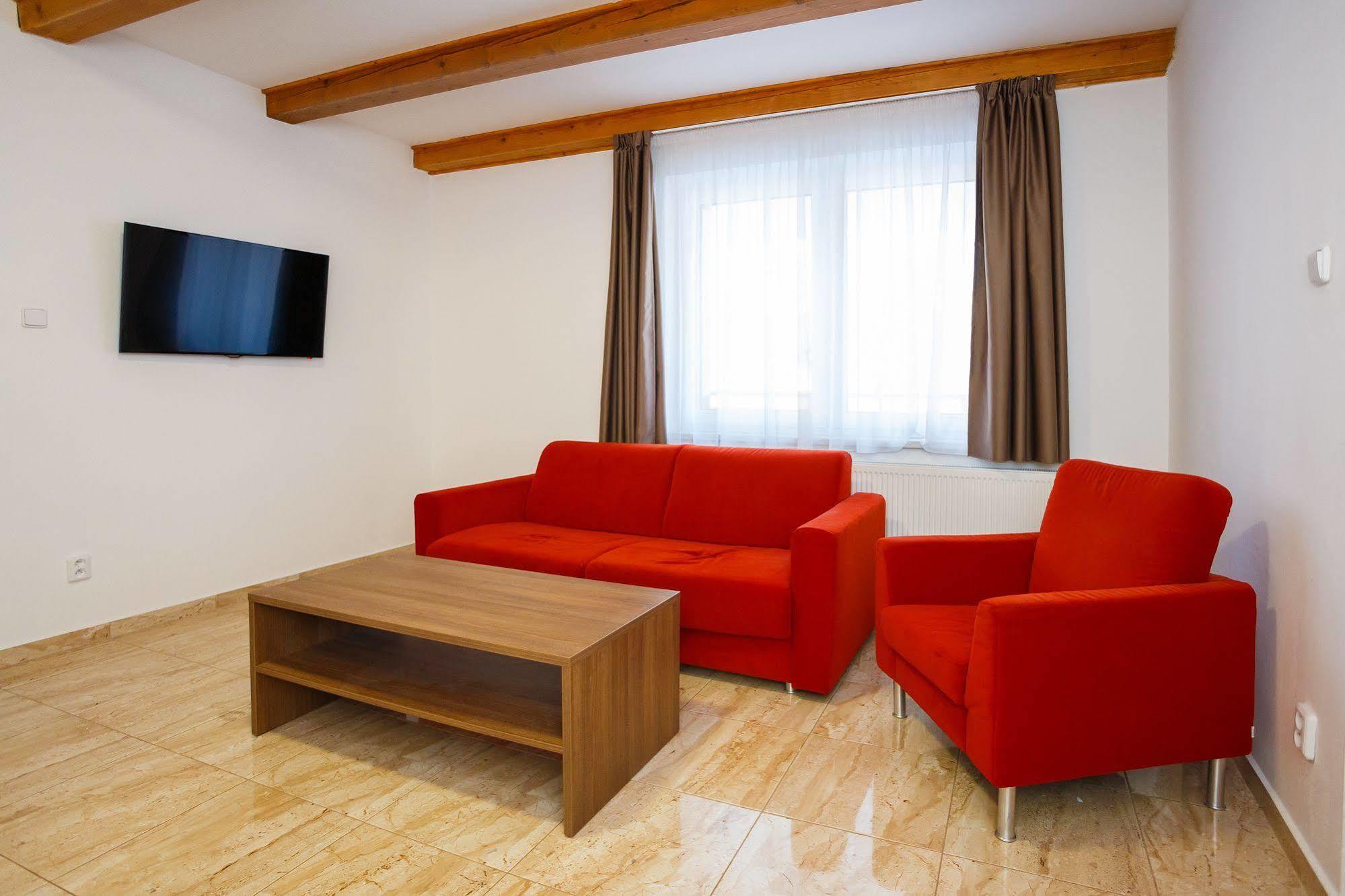 Apartmany Nad Rybnikem Zelezna Ruda Bagian luar foto